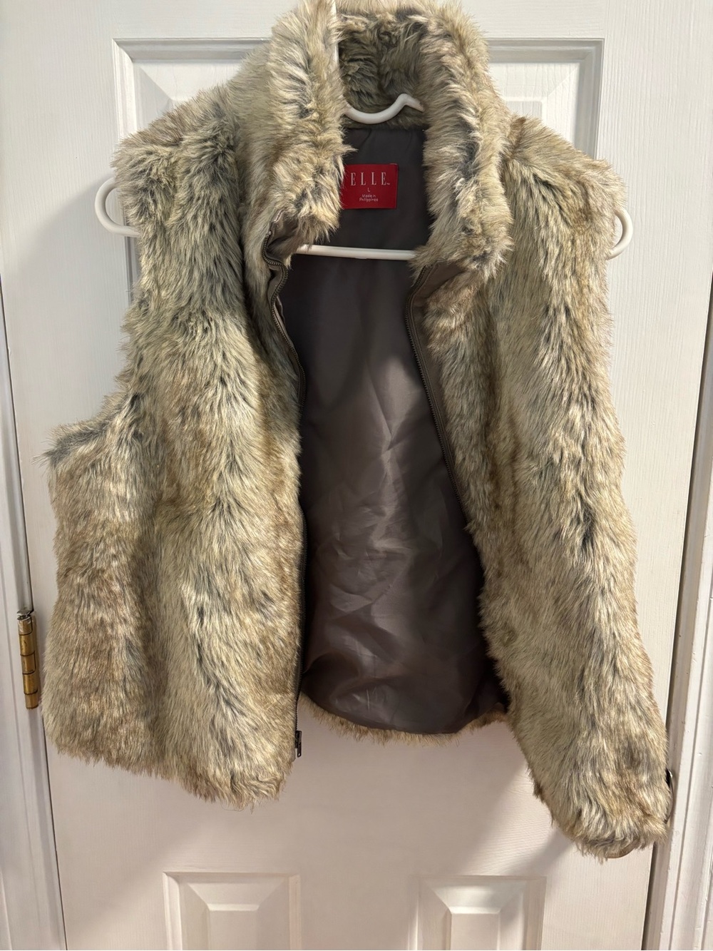 ELLE Faux Fur Vest in Beige-Taupe Large